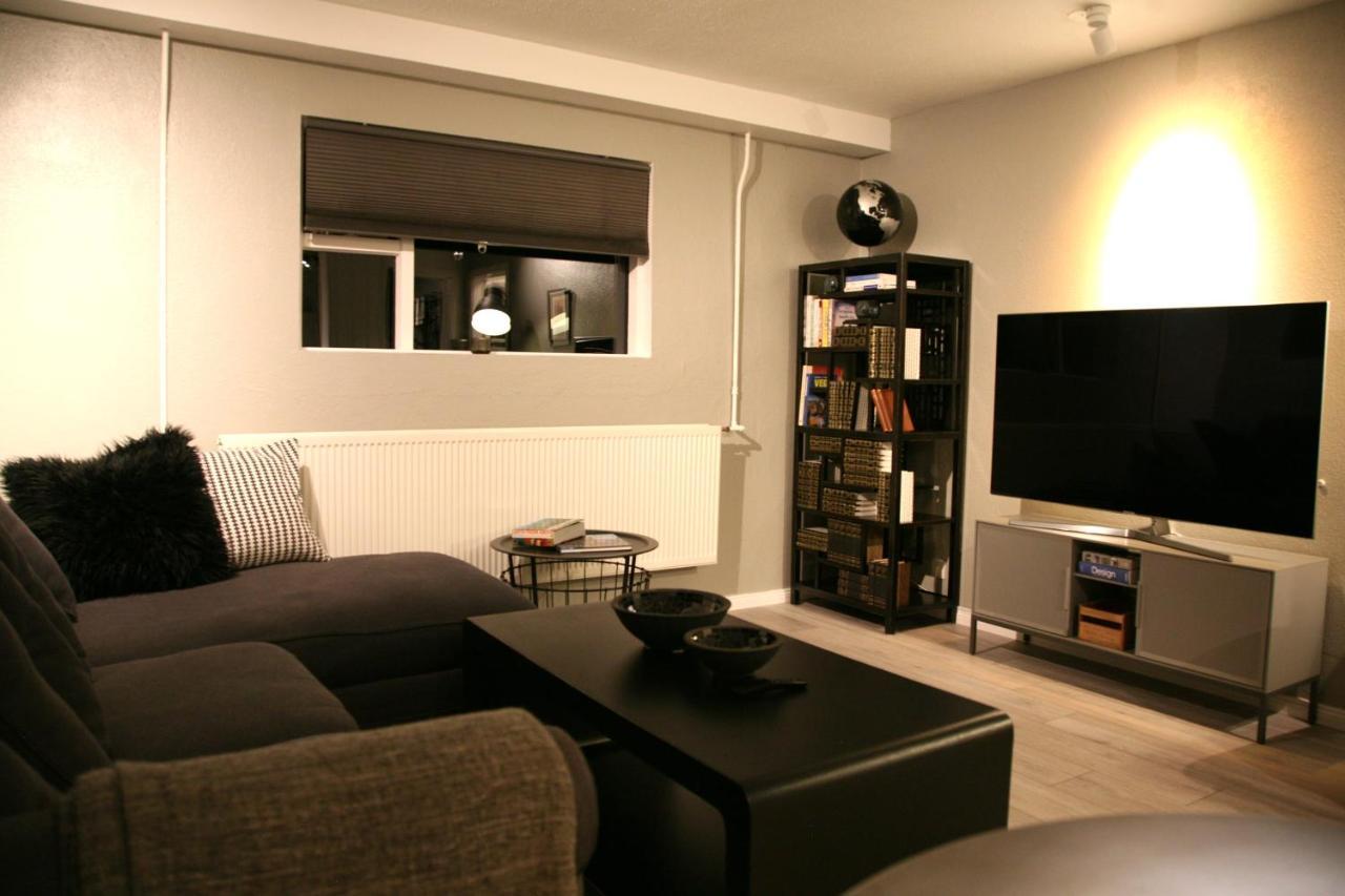 Spacious & Refurbished 1 Bedroom Apartment In Suburban Reykjavik Garthabaer Esterno foto