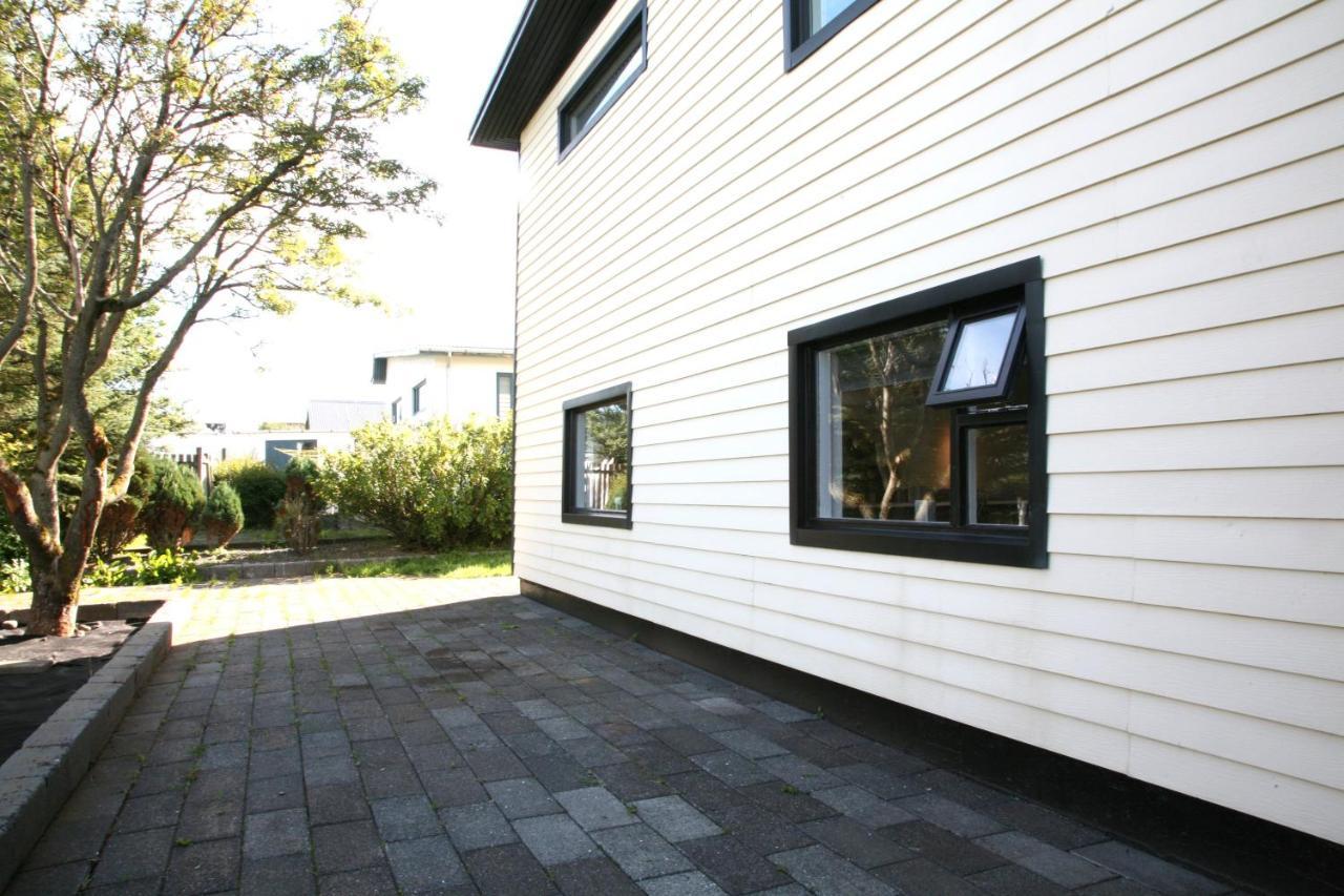 Spacious & Refurbished 1 Bedroom Apartment In Suburban Reykjavik Garthabaer Esterno foto